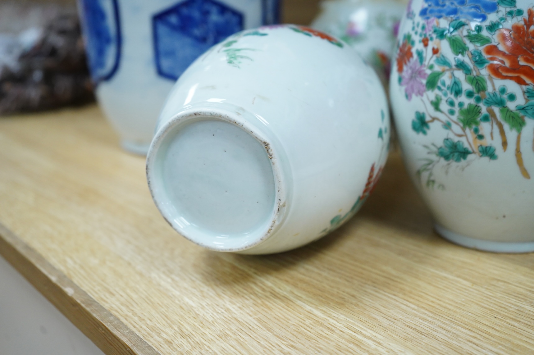 A pair of Japanese porcelain vases, Meiji period, 33cm high